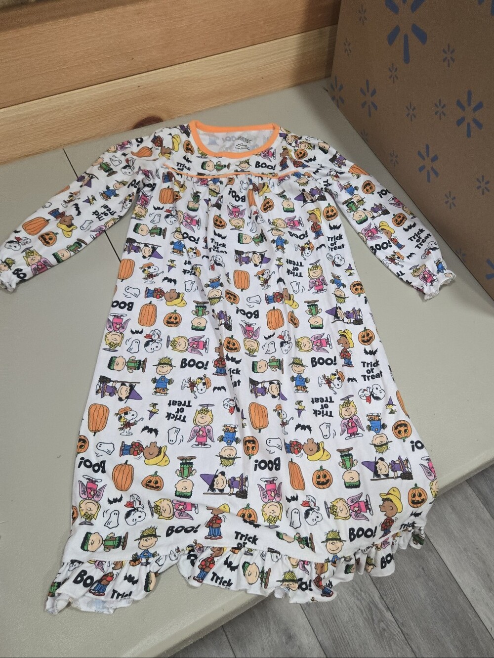 Peanuts Snoopy Charlie Kids Halloween Print Long Sleeve Pajama Nightgown Size 4